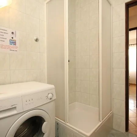 Apartment Rukavac 8838b Vis
